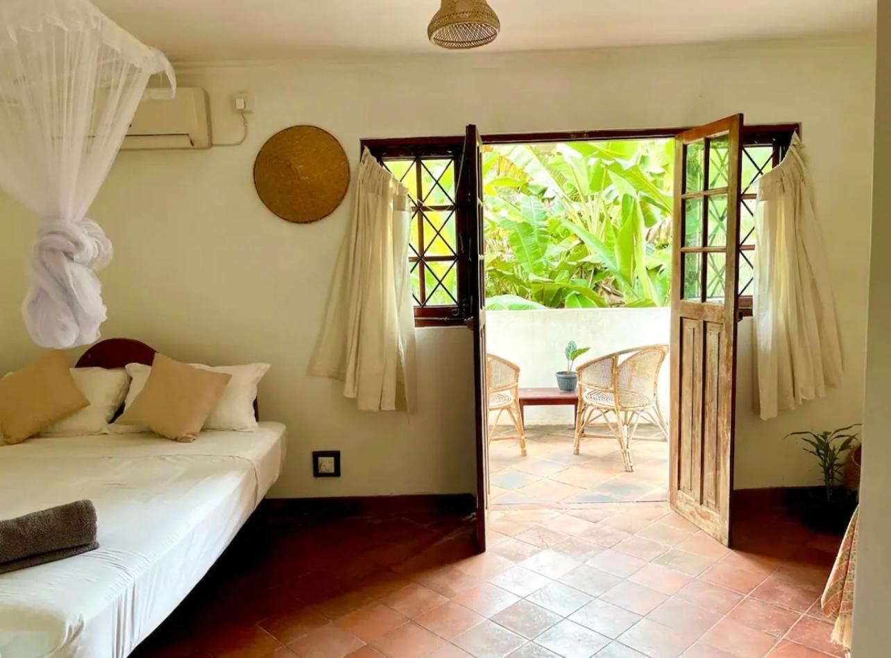 Blue Swan Inn Unawatuna Eksteriør billede